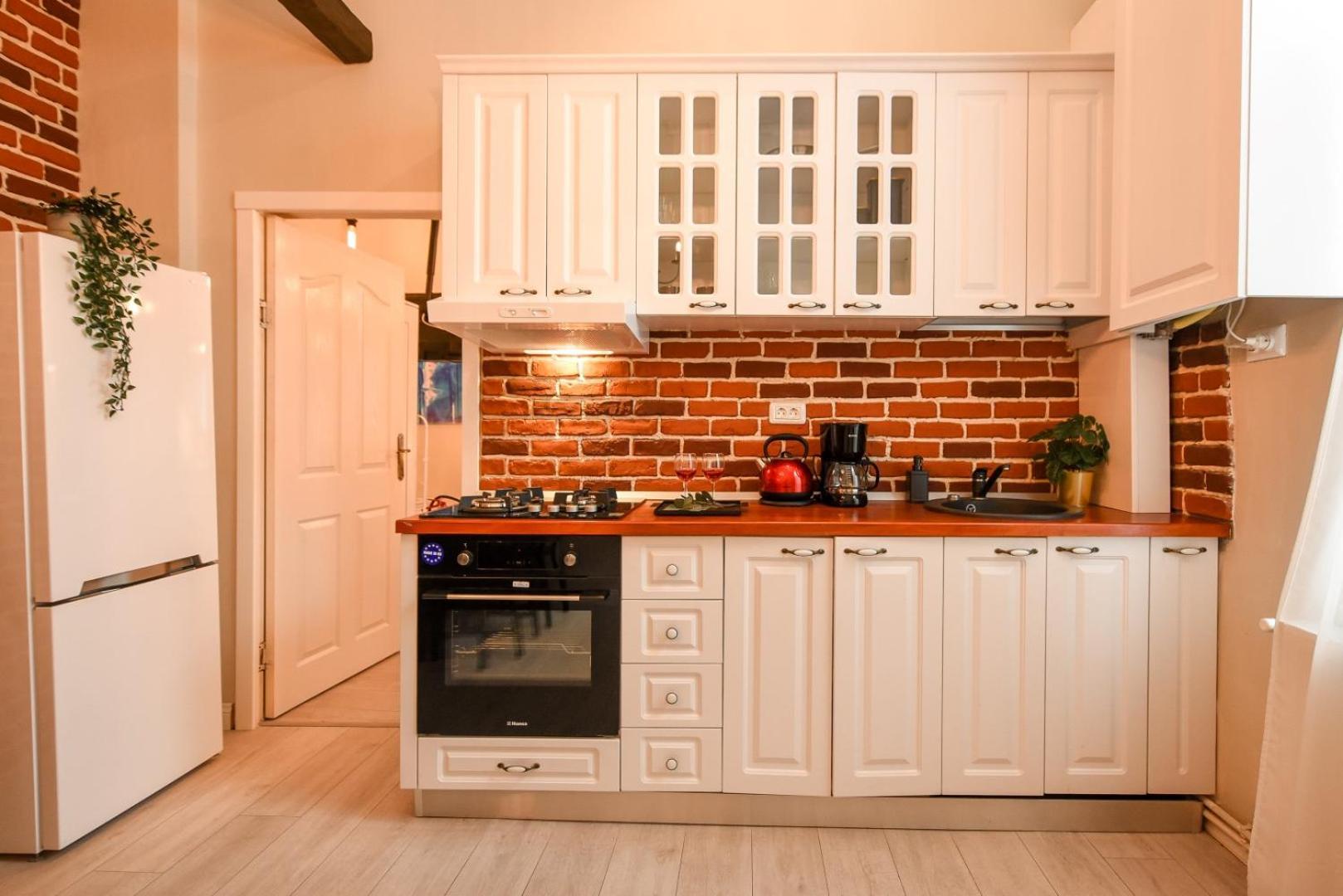 Elegant Studio - Urban Escape In Bucureşti Eksteriør bilde
